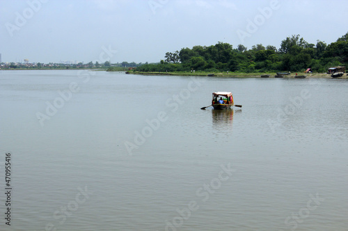 Boat on the river Jamna (Yamuna). Mathura, India  © Наталья Зайцева