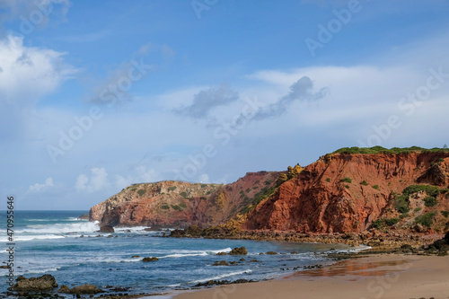 beach and rocks - fisherman's trail