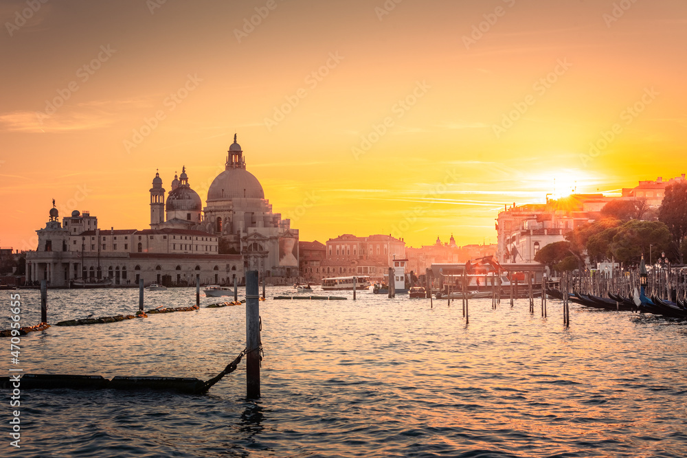 Sunset at Venezia with the Gran Canale (Grand Canal) and the 'Basilica di Santa Maria della Salute', Veneto, Italy.