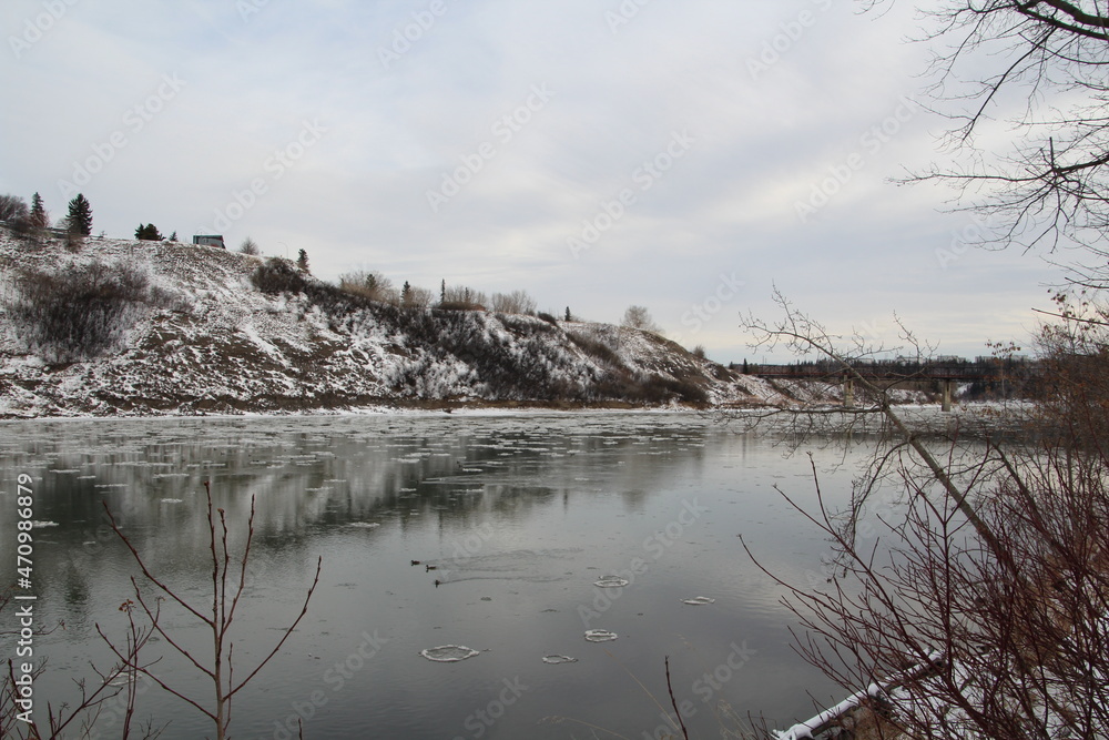 Fototapeta premium Looking Down Winter River
