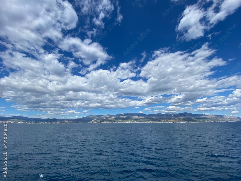 Überfahrt mit der Fähre von Split Dalmatien nach Supetar Insel Brac Überfahrt mit der Fähre von Split Dalmatien nach Supetar Insel Brac