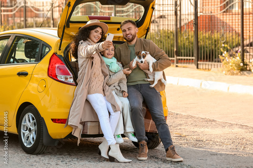 Happy parents with little d...