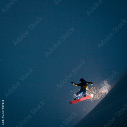 snowboard and freeride on dolomites and snowpark