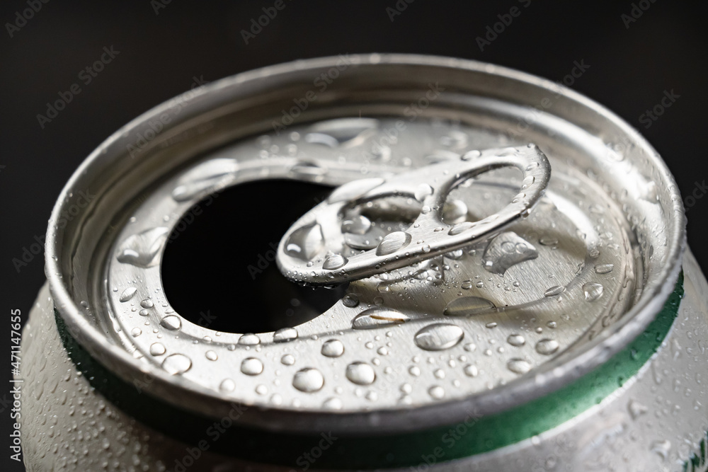 open aluminum can of drink. close-up. bar. open aluminum can of drink. close-up. bar.