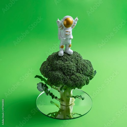 Принти на полотні abstract composition in green astronaut and broccoli