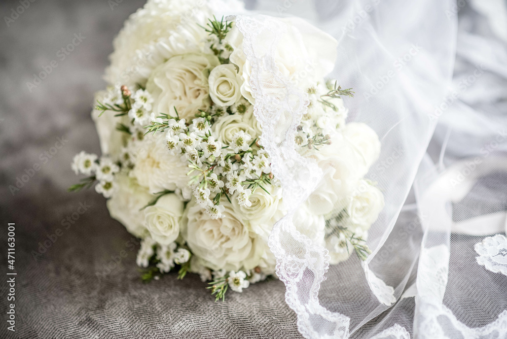 White wedding bouquet White wedding bouquet