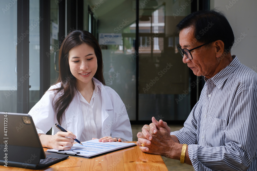 Doctor explain Healthcare and medical. Adult man seeks medical advice about his health and future plans. Doctor explain Healthcare and medical. Adult man seeks medical advice about his health and future plans.