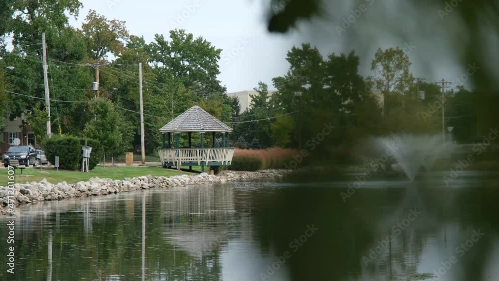 Pan across the pond at Brentwood Forest, St. Louis, MO Pan across the pond at Brentwood Forest, St. Louis, MO