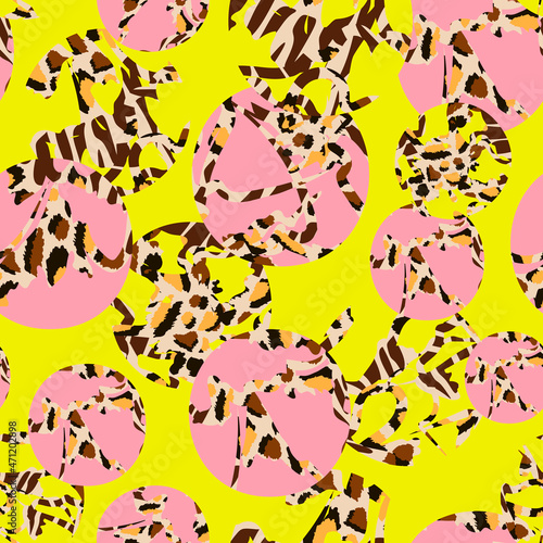 Fototapeta Naklejka Na Ścianę i Meble -  Abstract leopard style vector seamless pattern. Bright pink circles with Spotted contours like animal skin on green yellow background. Template for design, textile, wallpaper, ceramics.