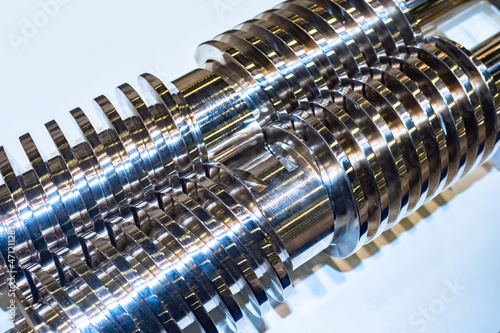 Conical twin-screw pair clo...