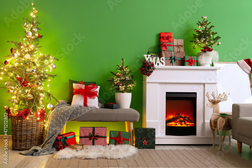 Festive christmas living ro...