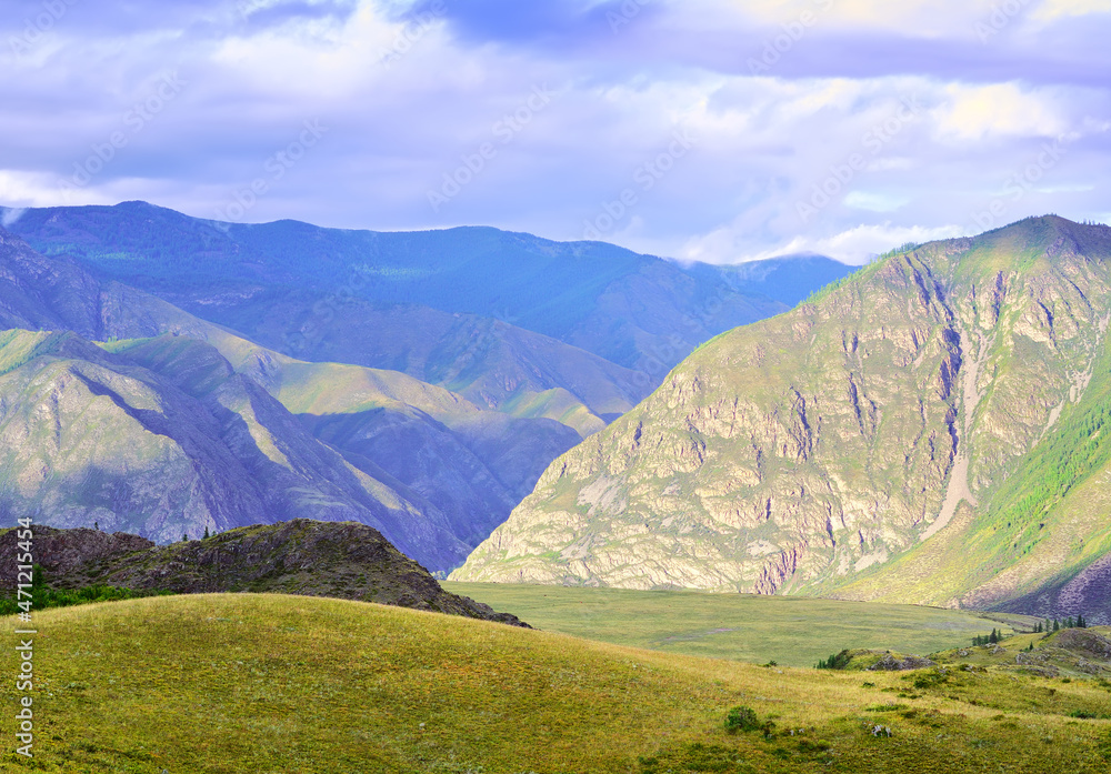 Fototapeta premium A valley in the Altai mountains