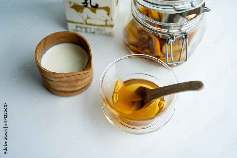 spice tea and jar of honey spice tea and jar of honey