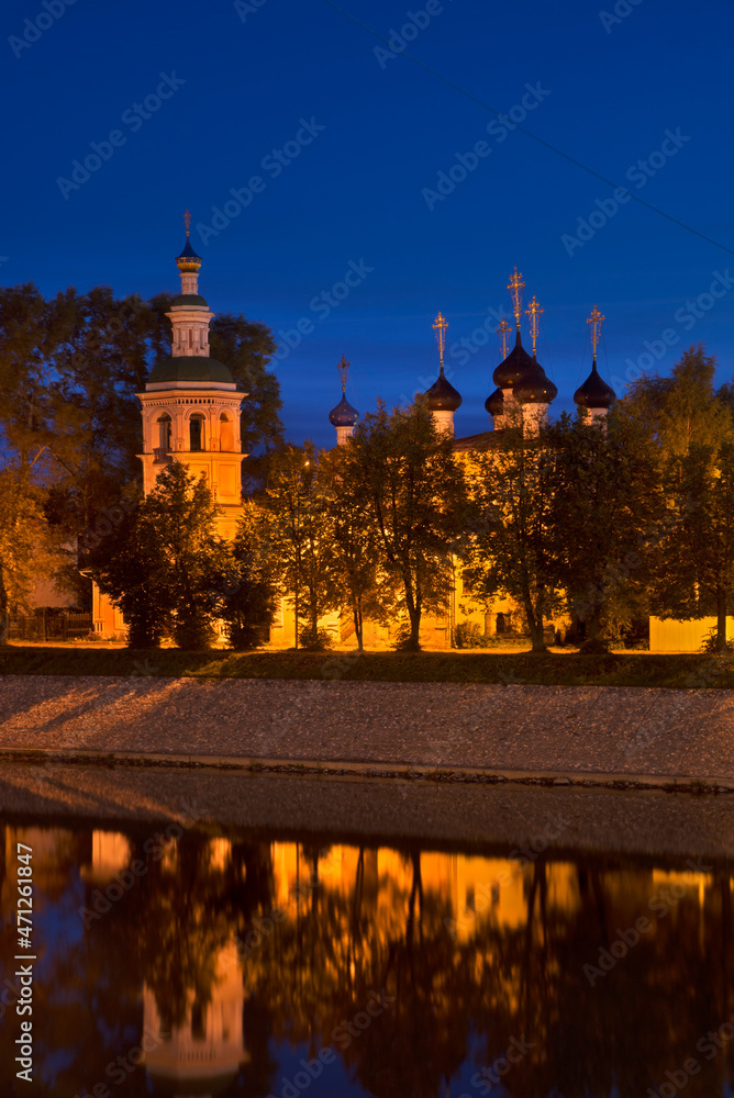 Obraz premium Church of Assumption of Blessed Virgin Mary on Navolok in Vologda. Russia
