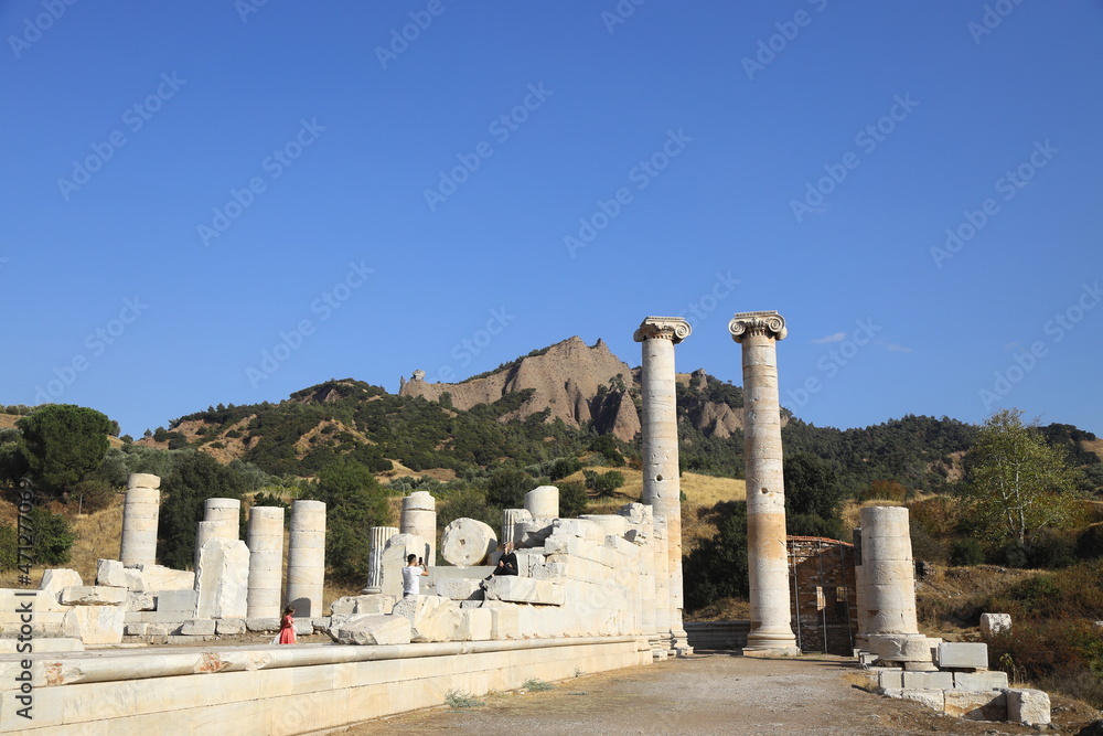 The ruins of the ancient city of Sardes, the capital of the Lydian State, are located in the town of Sart in Salihli district today. Artemis Temple. 