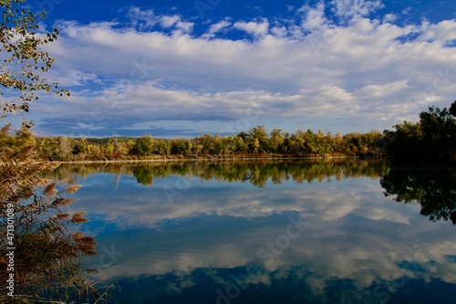 Reflets sur le lac