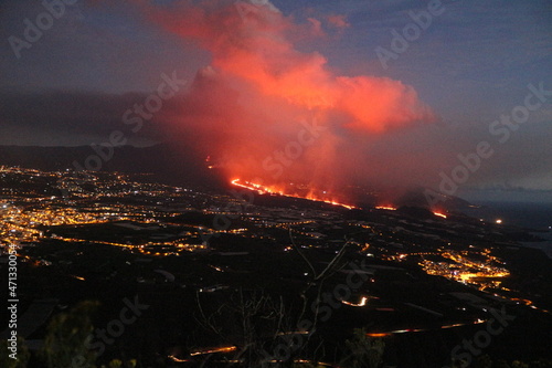 Volcán en La Palma, Canarias photo