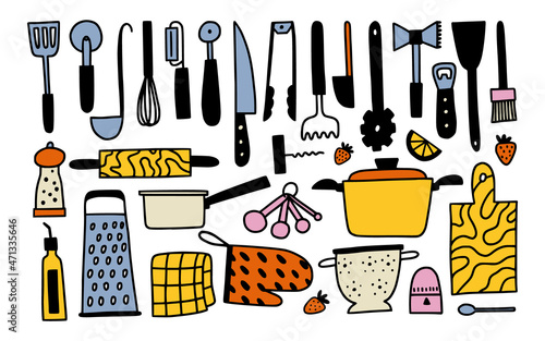 Kichen utencils and cutlery set. Doodle outline cooking and baking illustration. Cute hand drawn culinary tools and food. Tiny icon illustrations for kitchen graphic design.