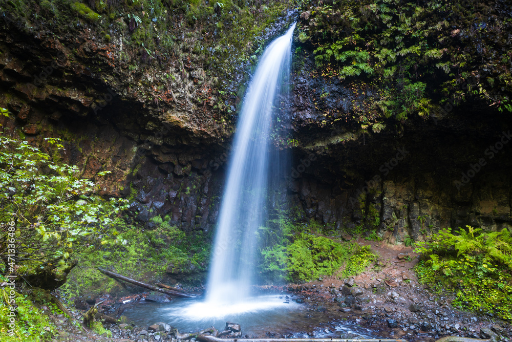 Upper Latourell falls in Oregon state park Upper Latourell falls in Oregon state park