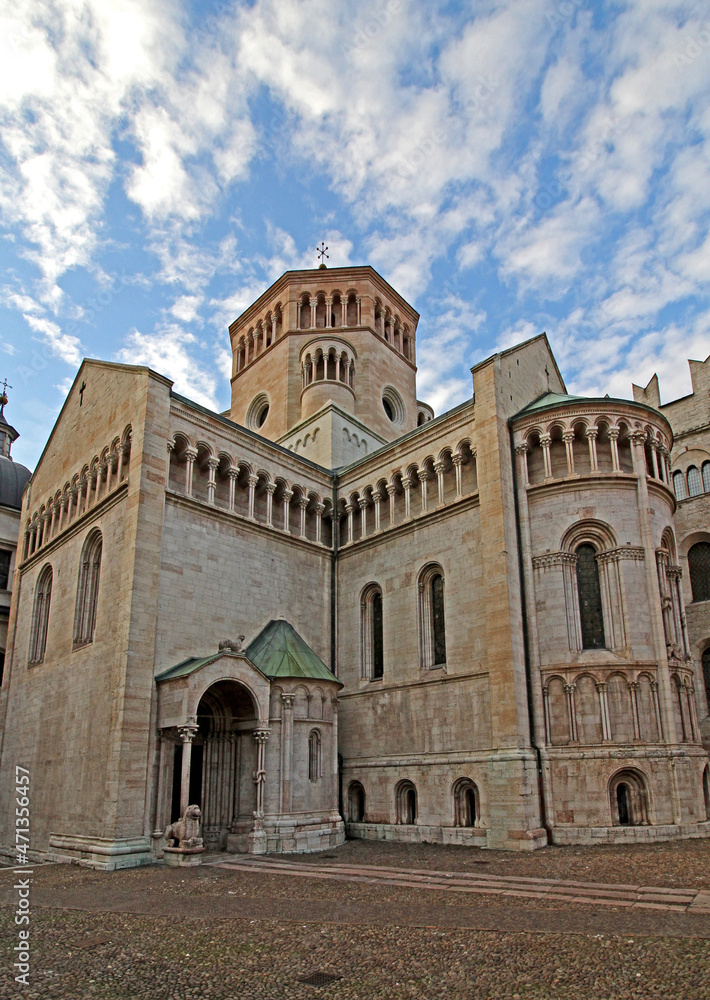 Cattedrale di San Vigilio a Trento; abside e transetto