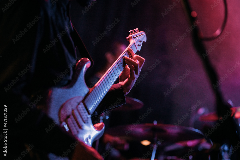 Obraz premium concert guitar at work