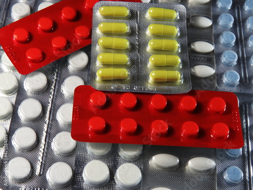 Multi-colored tablets and pills