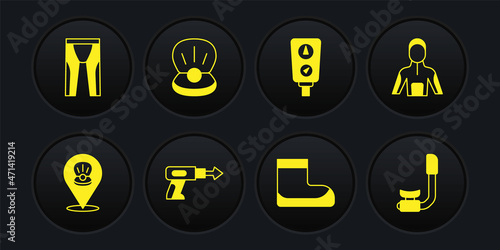 Set Scallop sea shell, Wetsuit for scuba diving, Fishing harpoon, Boots, Gauge scale, Pearl, Snorkel and icon. Vector