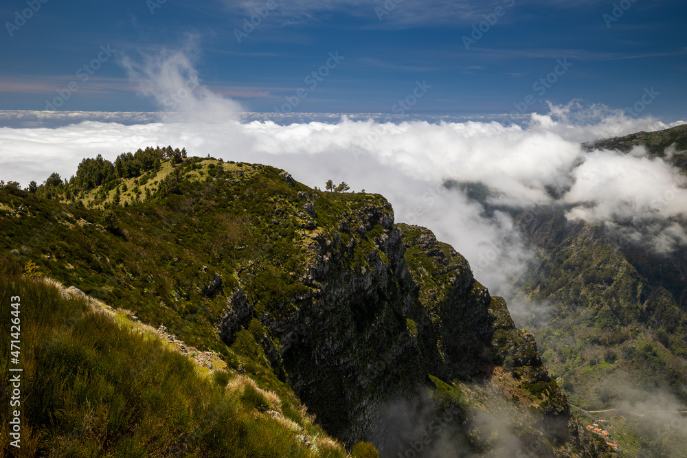 Mysterious mountains in Madeira, shrouded in fog. Pico do Arieiro and other peaks.
Mysterious mountains in Madeira, shrouded in fog. Pico do Arieiro and other peaks.