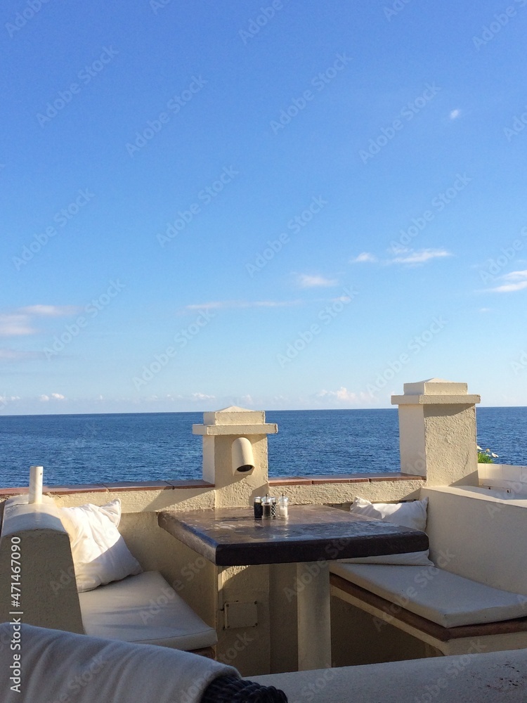 Fototapeta premium view of the sea