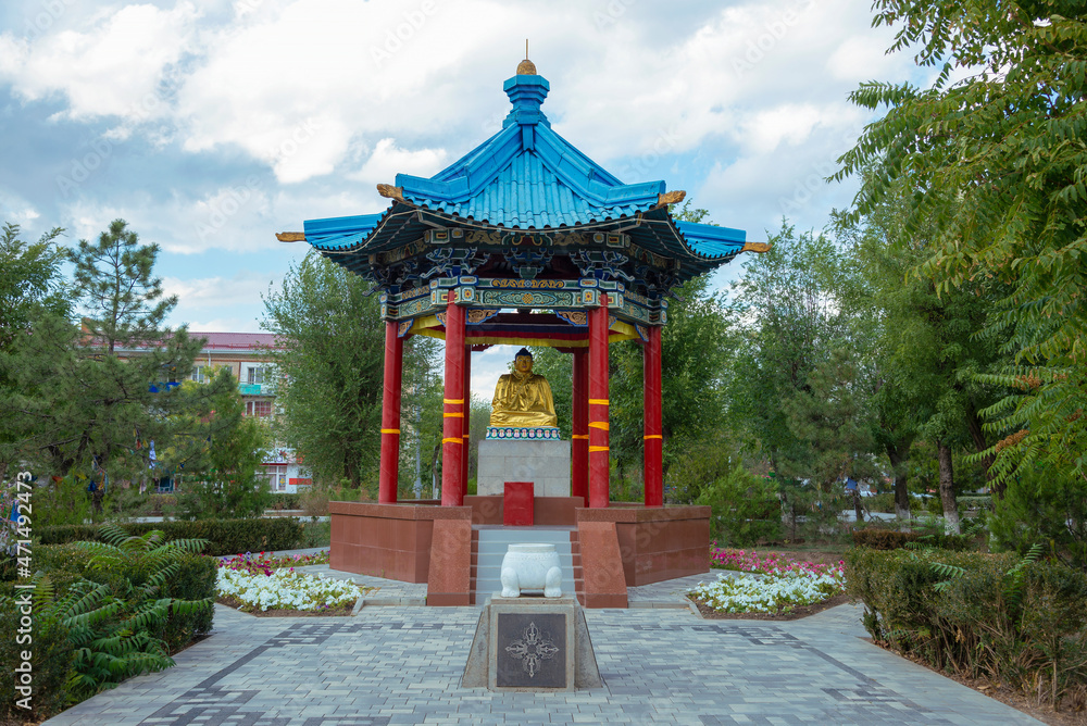 Obraz premium Rotunda and statue 