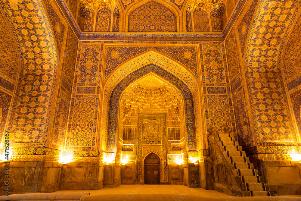 The mosque in the Tilla-Kari Madrasah on the Registan square, Samarkand, interior. Uzbekistan