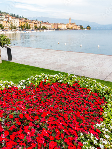 Obraz na płótnie The lakeside promenade with flower beds at Salò_Garda lake-Italy w salonie