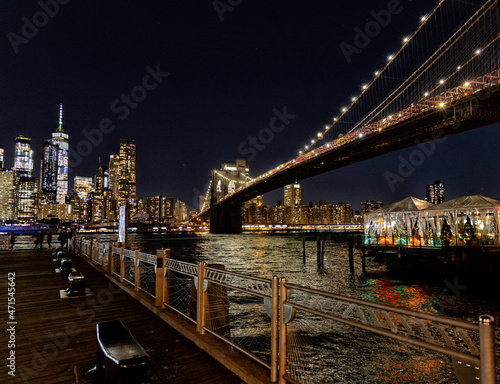 Fototapeta Naklejka Na Ścianę i Meble -  Brooklyn Bridge at Night