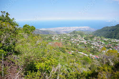 sentier roche verre bouteille (île de la Réunion)