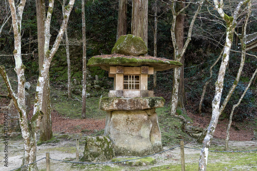 EOSRP.広島佛通寺、力作石灯篭。