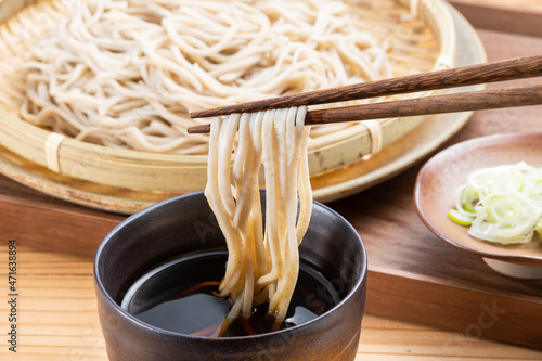 Fotografie 蕎麦の香り漂う打ち立てのざるそば