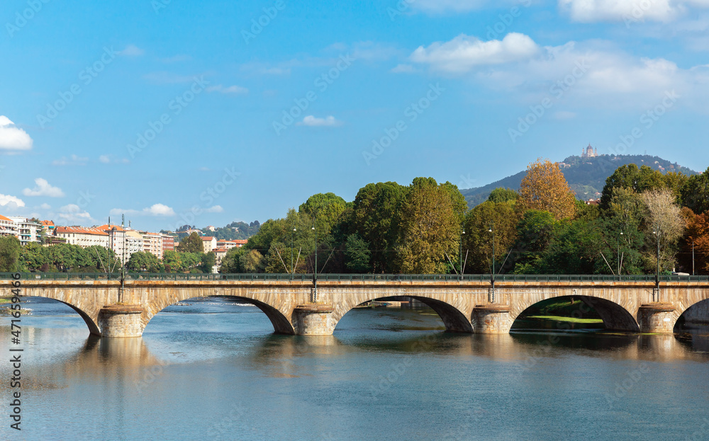 Fototapeta premium Umberto Bridge in Turin