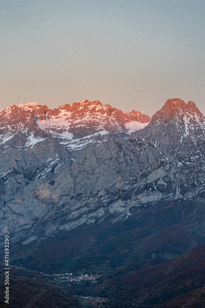 Fototapeta premium The Picos de Europa, a mountainous massif located in the north of Spain that belongs to the central part of the Cantabrian mountain range. . At present, the Picos de Europa National Park is the second