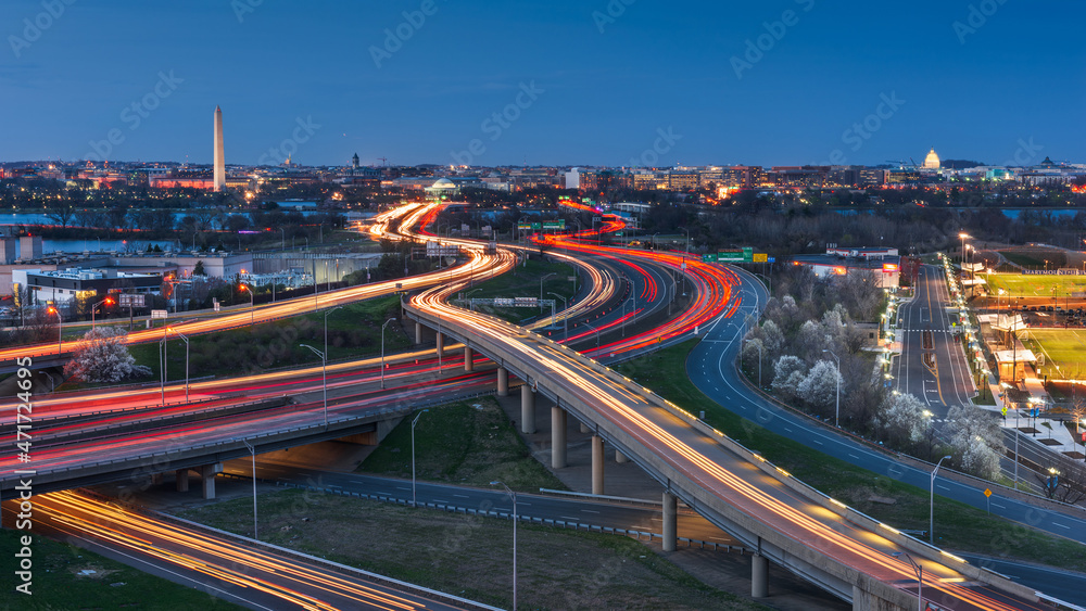 Fototapeta premium Washington, D.C. skyline with Highways and Monuments
