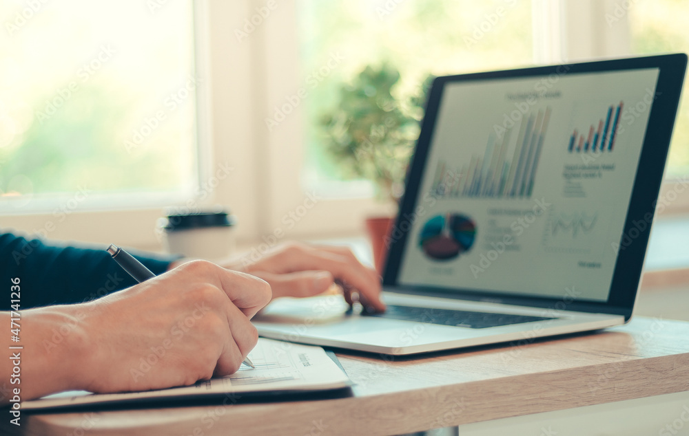 © yurolaitsalbert - close up. man works with financial data .