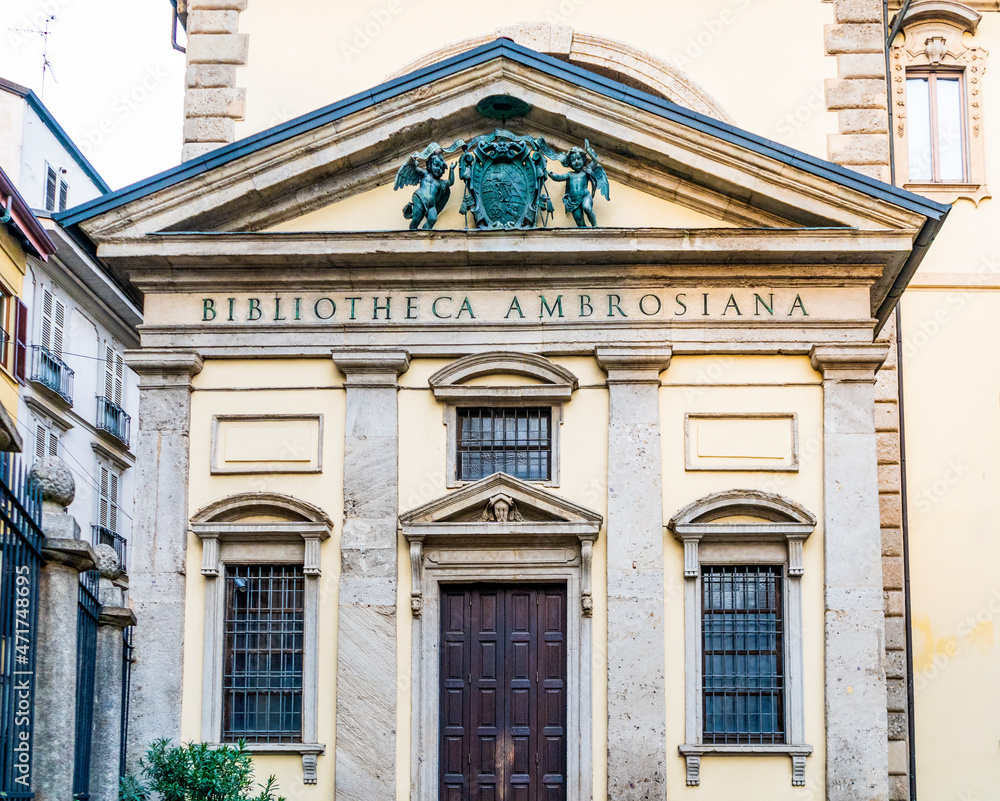 The entrance of the Biblioteca Ambrosiana, a historic library in Milan estabilished in the 17th century, housing the Pinacoteca Ambrosiana art gallery, Milan, Lombardia region, Italy