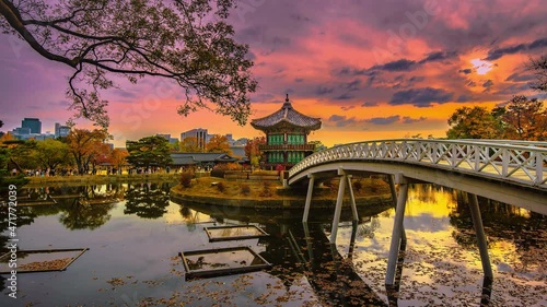 Wallpaper Mural bridge over the river Torontodigital.ca
