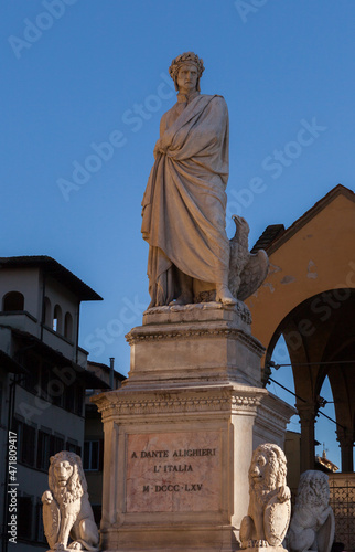 Statue de Dante 