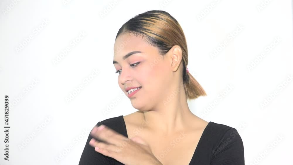 A Pretty Filipina Teen With Braces A Pretty Filipina Teen With Braces