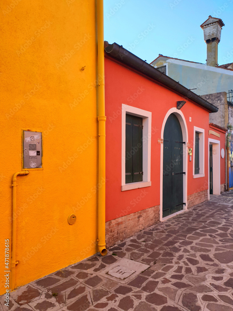 Fototapeta premium Colorful painted houses facade on Burano island, province of Venice, Italy