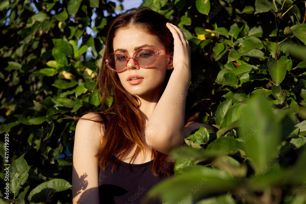 glamorous woman wearing sunglasses summer posing nature tropics glamorous woman wearing sunglasses summer posing nature tropics