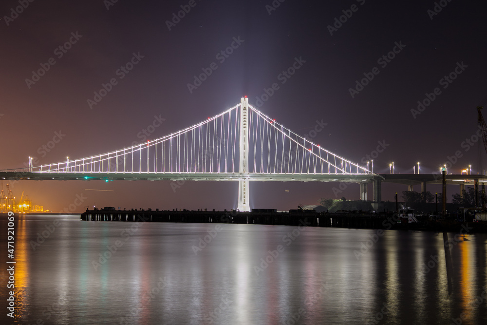 Obraz premium San Francisco Landmark in the Evening