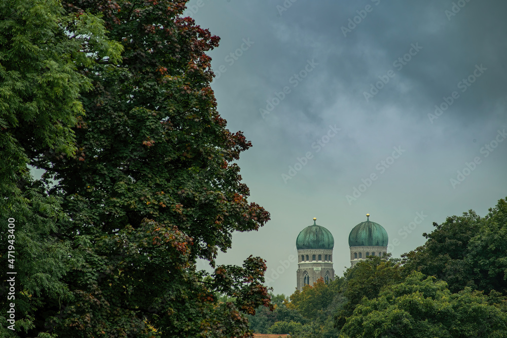 Muddy, desaturated image look of the bavarian Frauenkirche behin