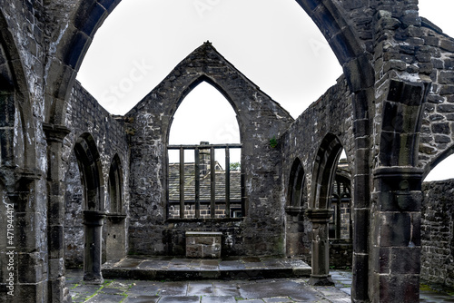 Ruins of the church of St Thomas a Beckett in Heptonstall, UK. © tolly65
