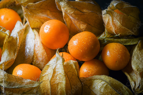 Tableau sur toile Uchuva delicious tropical fruit in Peru, Healthy fresh Gooseberry Cape, Physalis